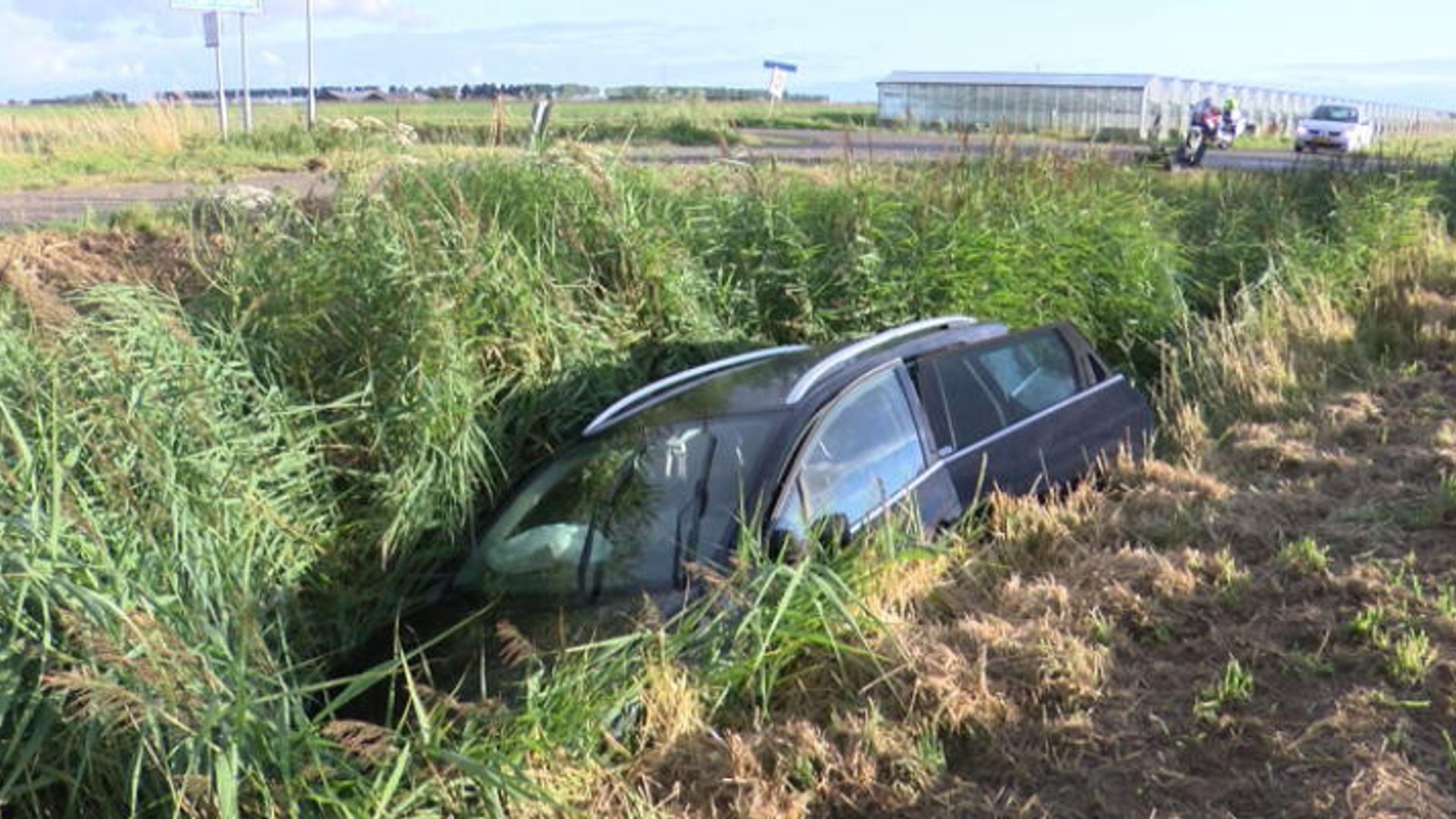 Twee Gewonden Bij Botsing Rilland, Auto Belandt In Sloot - Omroep Zeeland