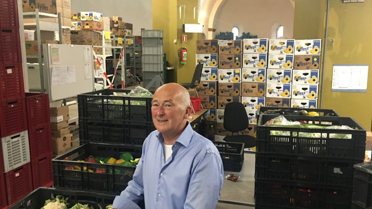 Na twaalf jaar verhuist Voedselbank Almelo naar oude notenbranderij