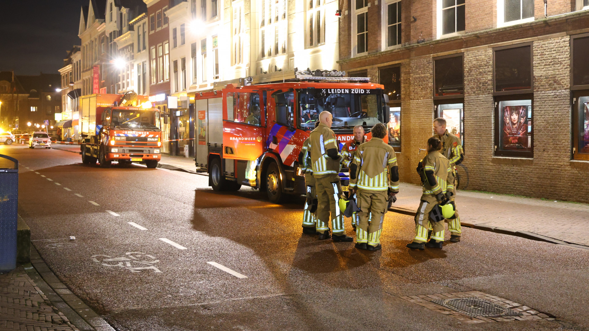 Hulpdiensten zijn aanwezig in het centrum van Leiden