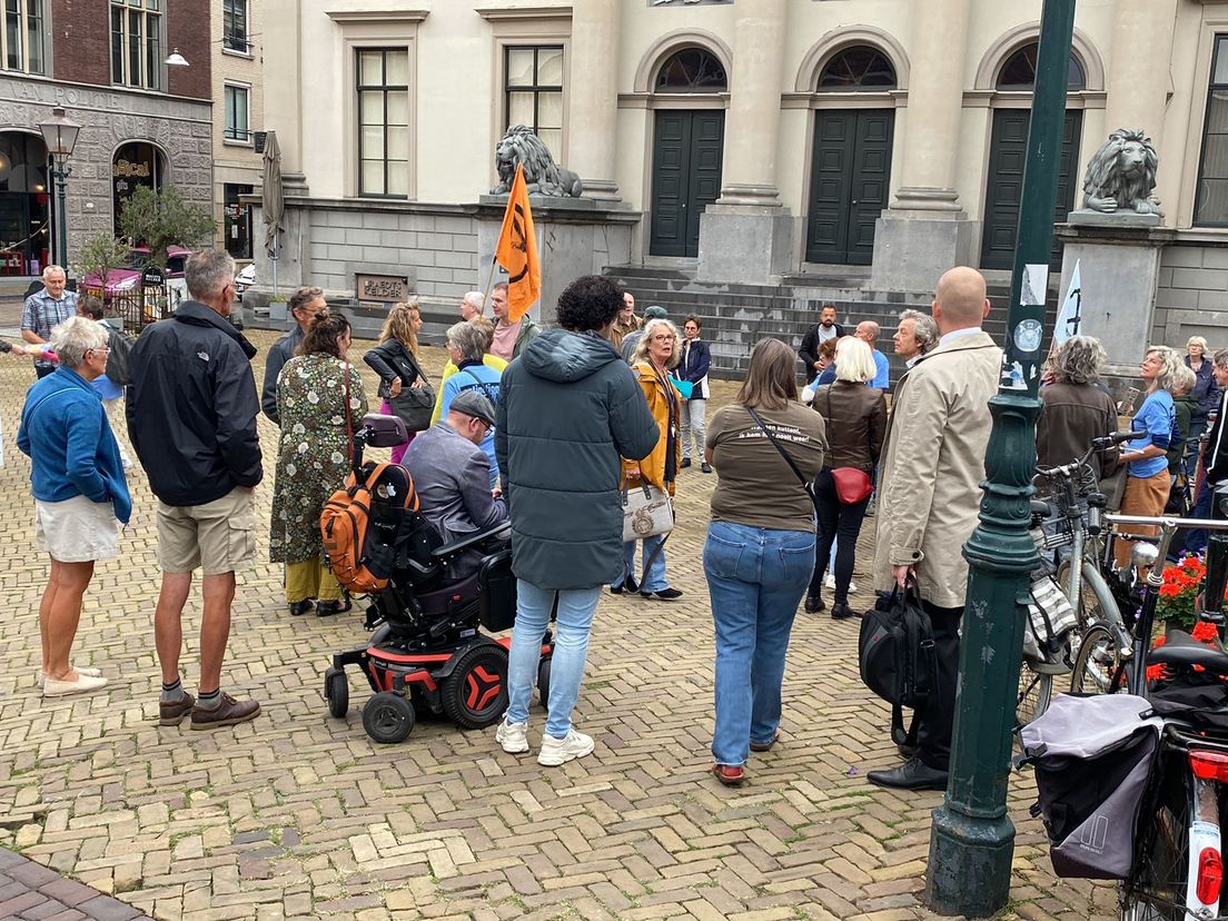 Demonstratie voorafgaand aan de speciale hoorzitting over Chemours