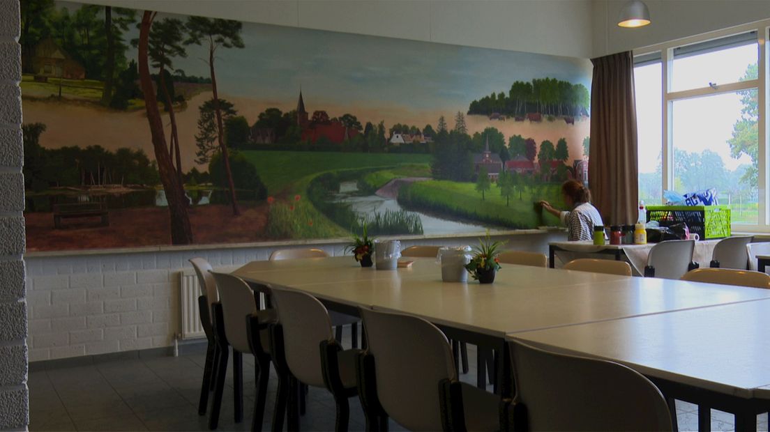 De muurschildering is te zien in de kantine van De Trefkoel.