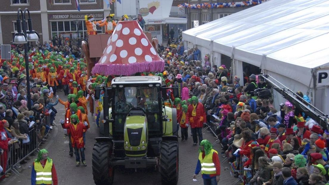 Carnavalsoptocht in Oldenzaal