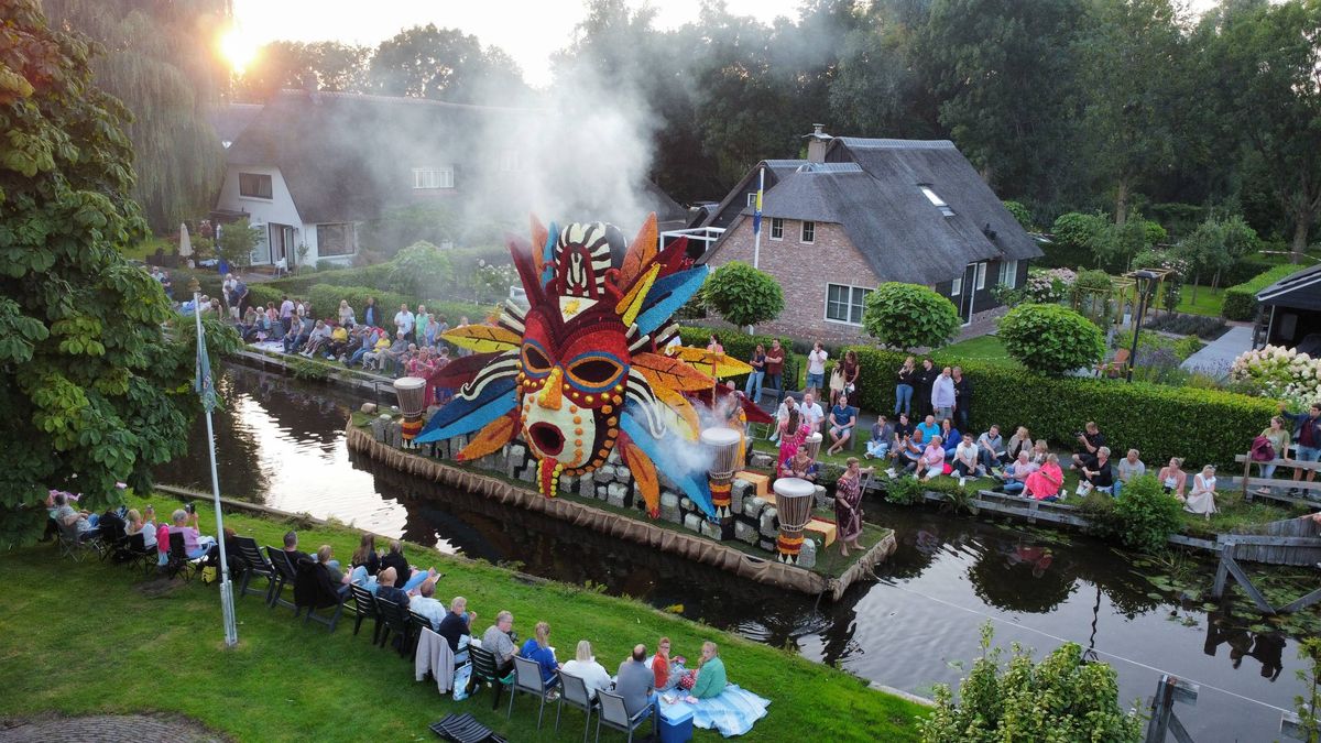 Zonovergoten Gondelvaart trekt 10.000 bezoekers