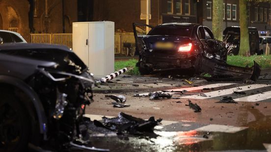 112-nieuws | Flinke schade na ongeval met meerdere autos. 112-nieuws | Flinke schade na ongeval met meerdere autos.