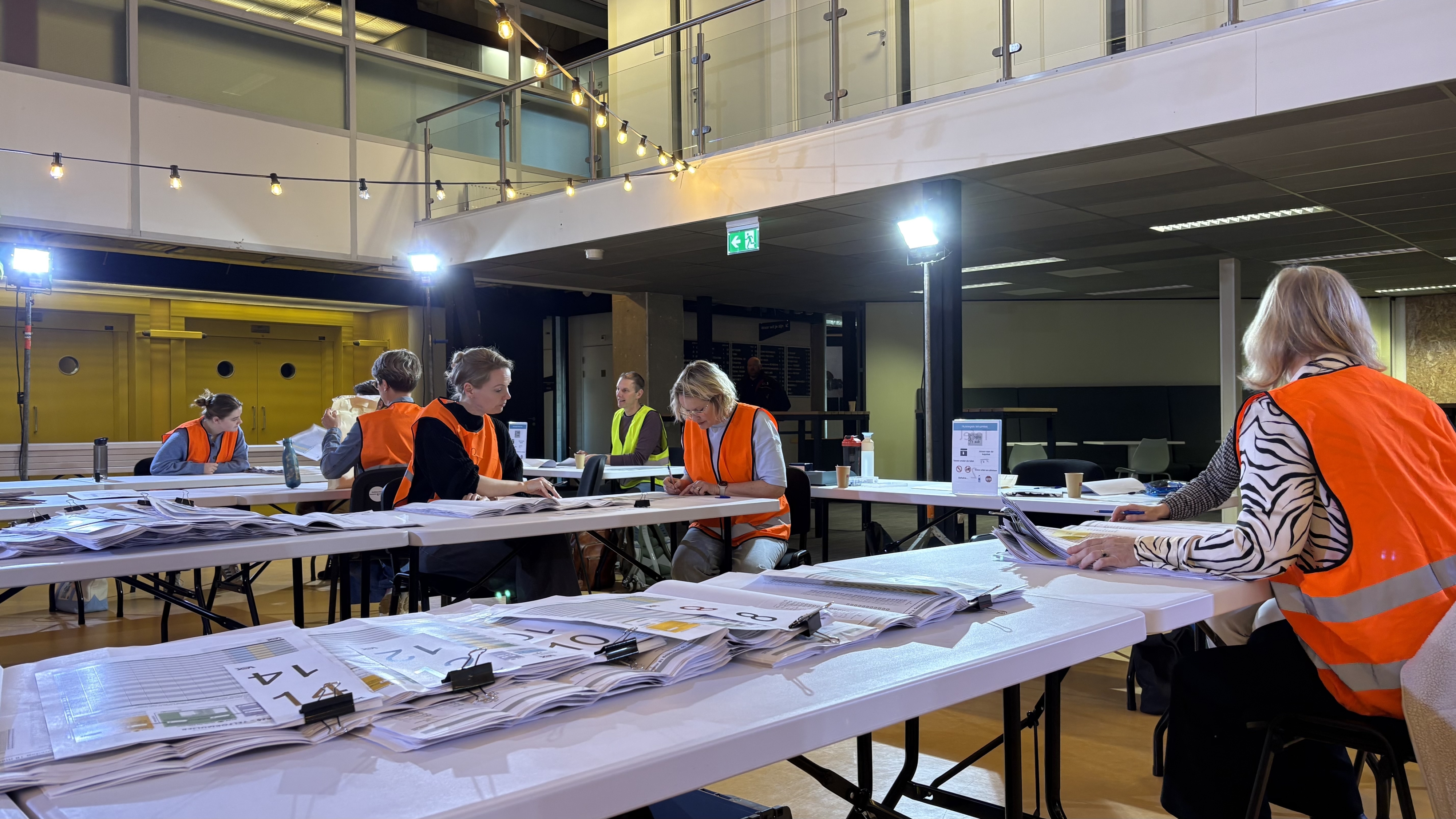In Leeuwarden waren de meeste stembureaus open, daarom duurde het tellen daar ook het langst