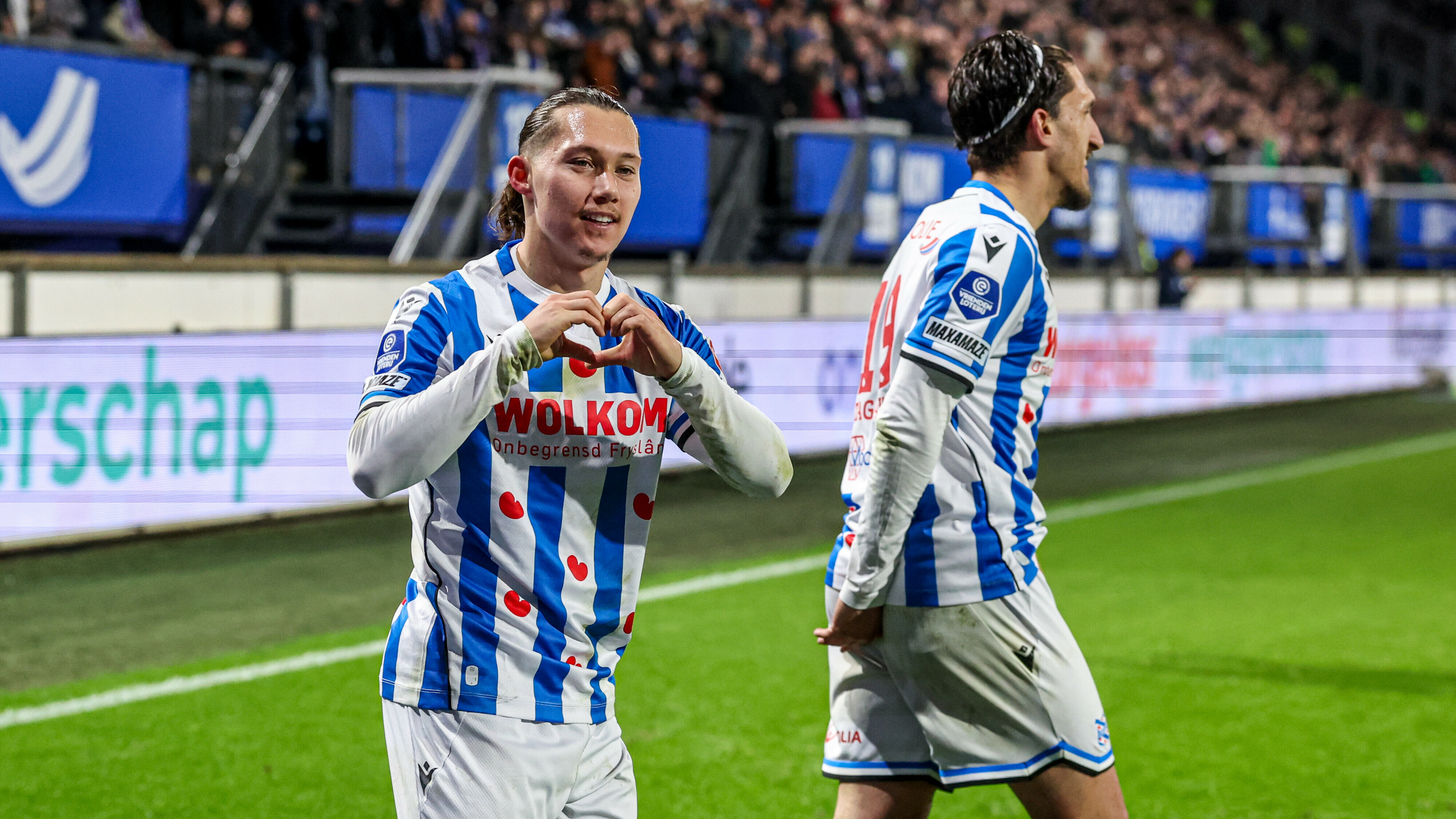 Lês werom: sc Hearrenfean ferslacht Telstar mei 3-0 en docht goede saken foar play-offs
