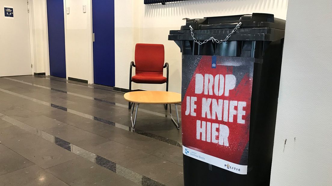 De kliko die in de ontvangsthal van de bureau's staat.