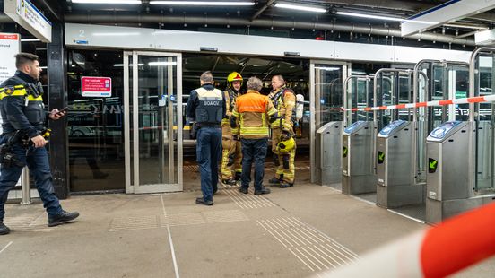 Metrostation ontruimd na brandmelding | Gewonde na aanrijding scooter en fiets. Metrostation ontruimd na brandmelding | Gewonde na aanrijding scooter en fiets.