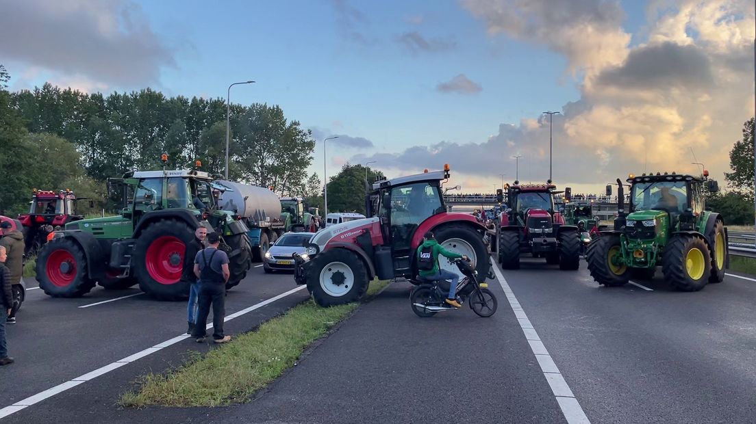 Taakstraf voor man die brand stichtte in 'gortdroge' berm langs A28 Zwolle