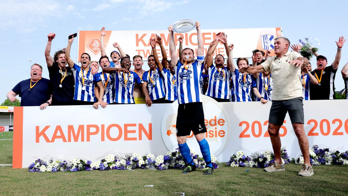 Liveblog titelstrijd tweede divisie | Opstelling van Quick Boys bekend - supporters stromen binnen