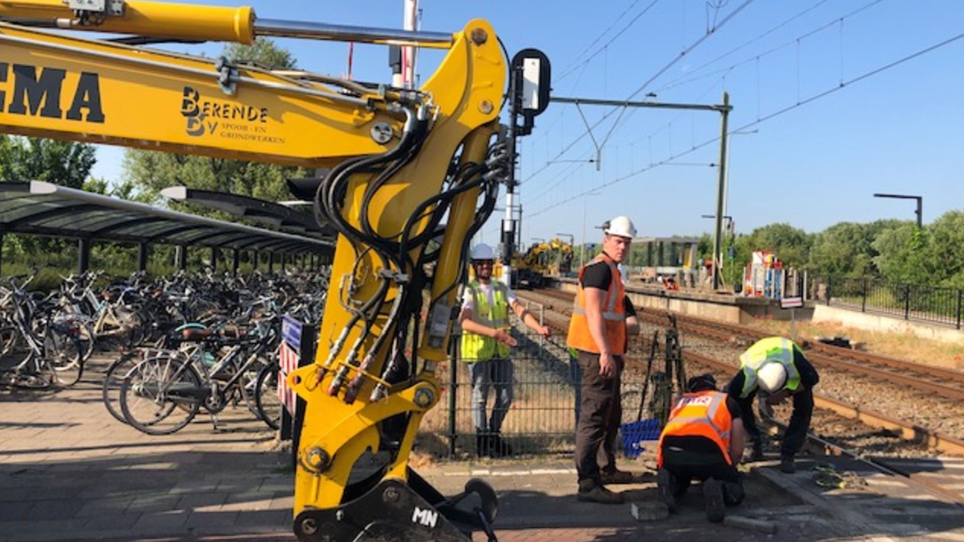 Werkzaamheden Aan Het Spoor Gestart, Ruim Een Week Amper Treinen In ...