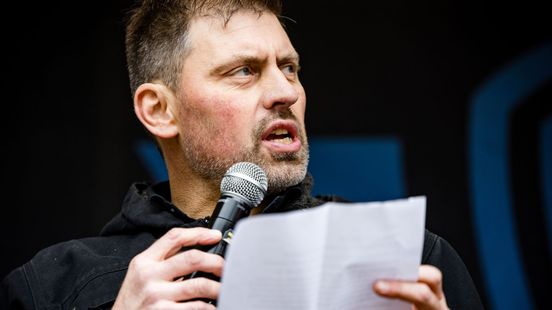 FDF-voorman roept achterban op om telefoons te wissen