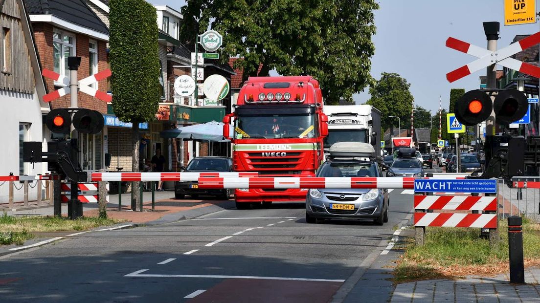 Meerdere storingen op de spoorwegovergangen in Vroomshoop