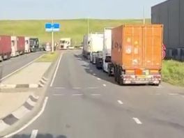Sommige chauffeurs staan al vast sinds donderdagochtend.
