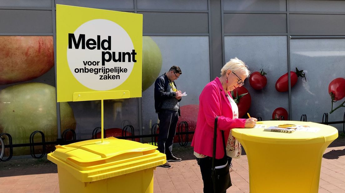 Wilma is blij dat ze in haar woonplaats mensen heeft die haar kunnen helpen bij bijvoorbeeld verzekeringen.