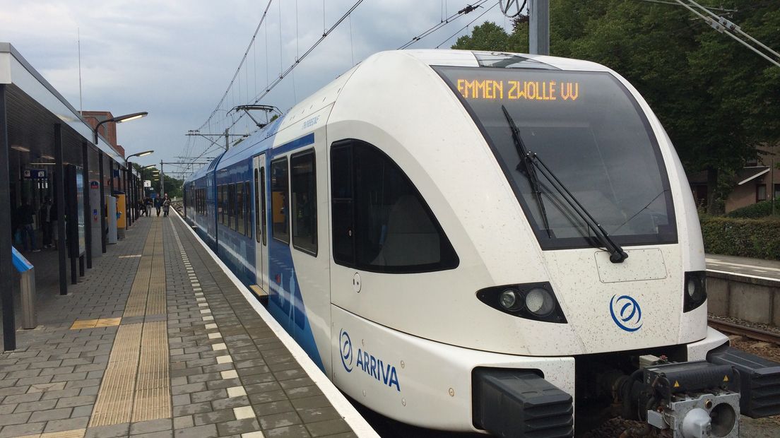 Een trein van Arriva (Rechten: archief RTV Drenthe)