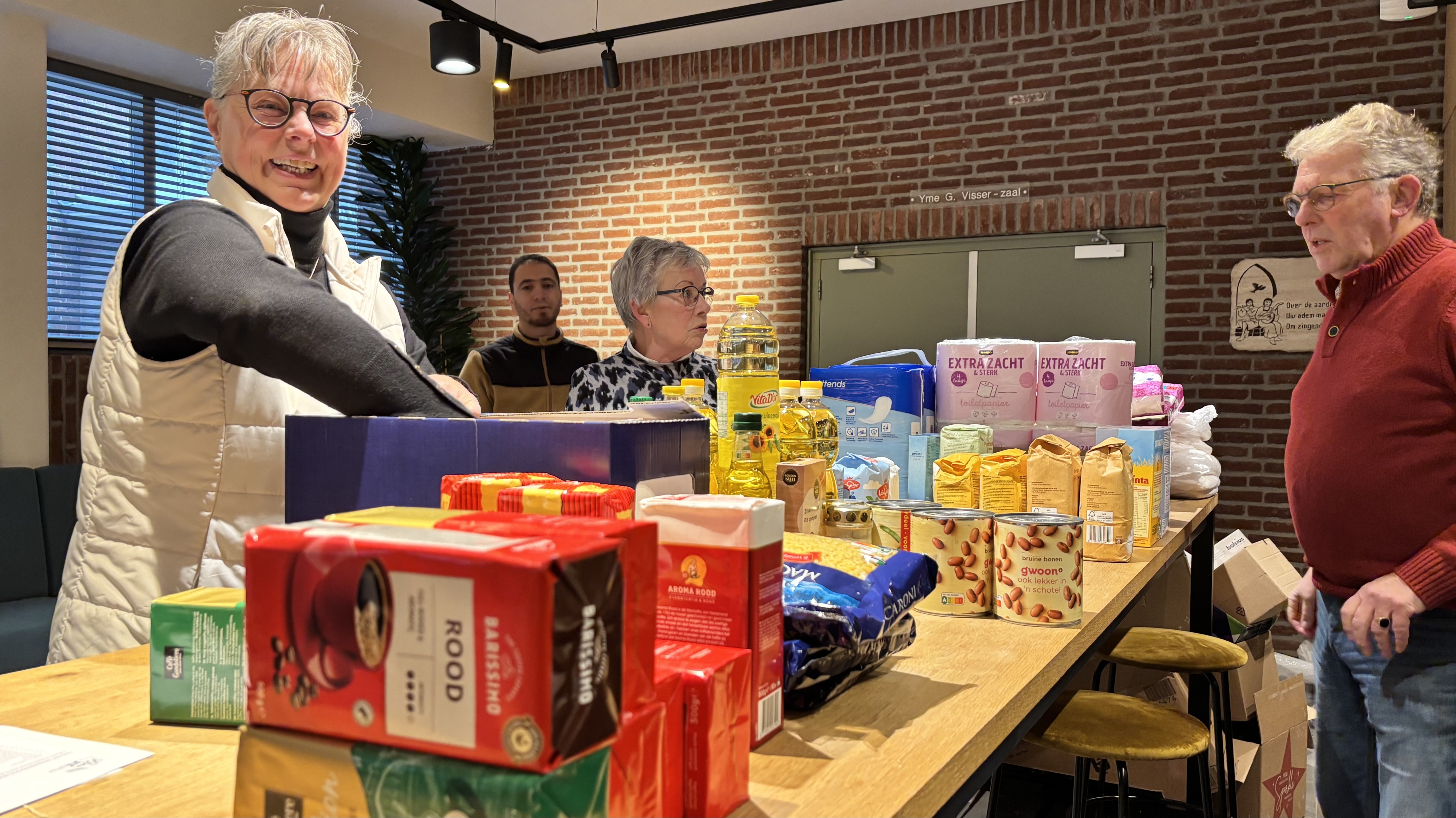 Yn twa dagen tiid kinne mear as 120 doazen folle wurde mei libbensmiddels