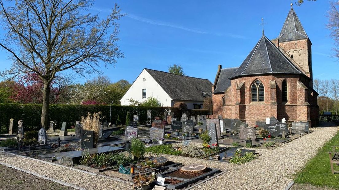 Hervormde kerk in Ressen