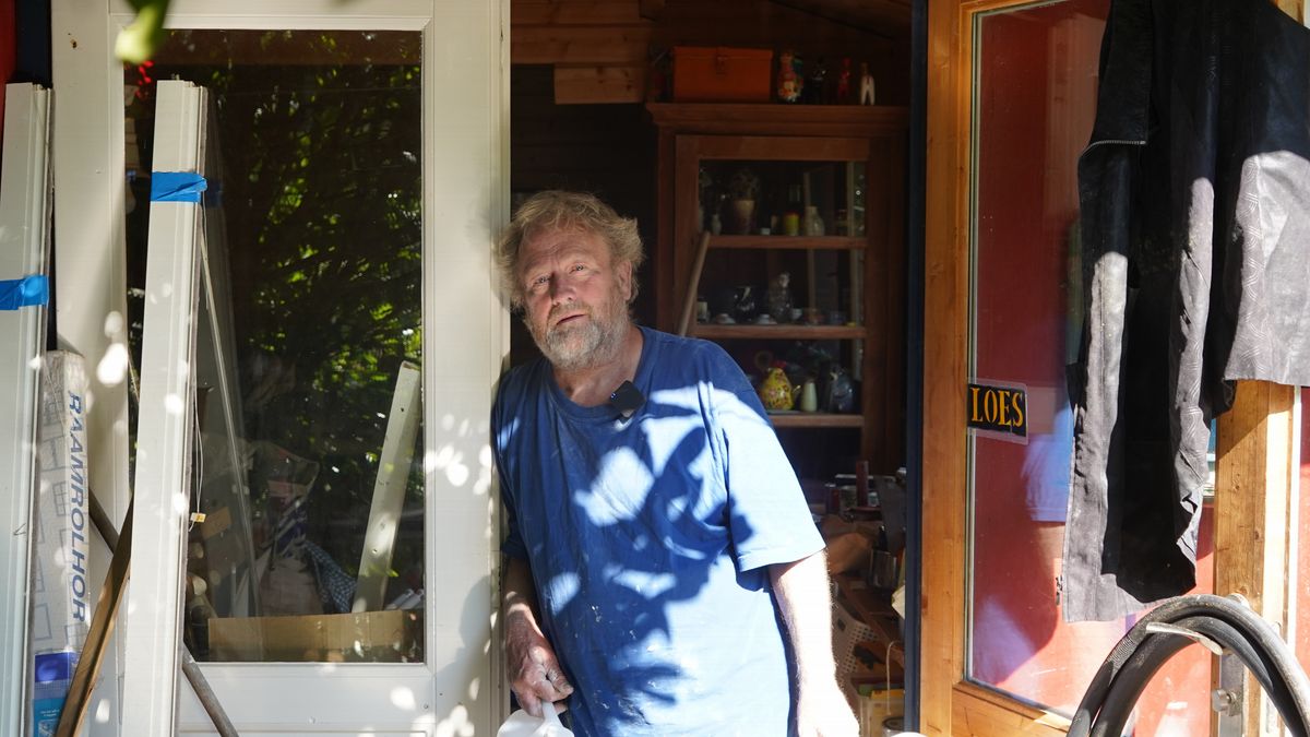 Bakie uit Assen woont in zijn schuur