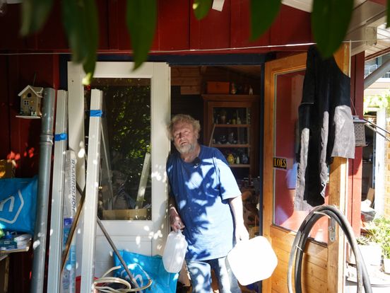 Bakie uit Assen woont in zijn schuur
