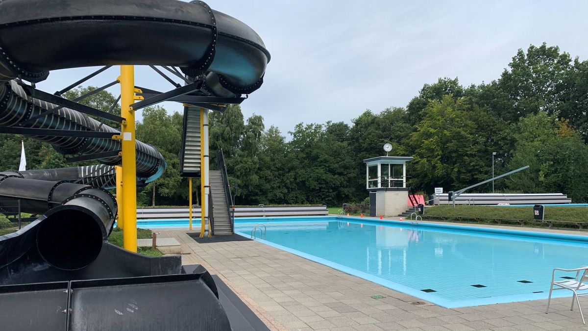 VIDEO: Buitenzwembad De Sawn Doarpen Gytsjerk weer open na opknapbeurt