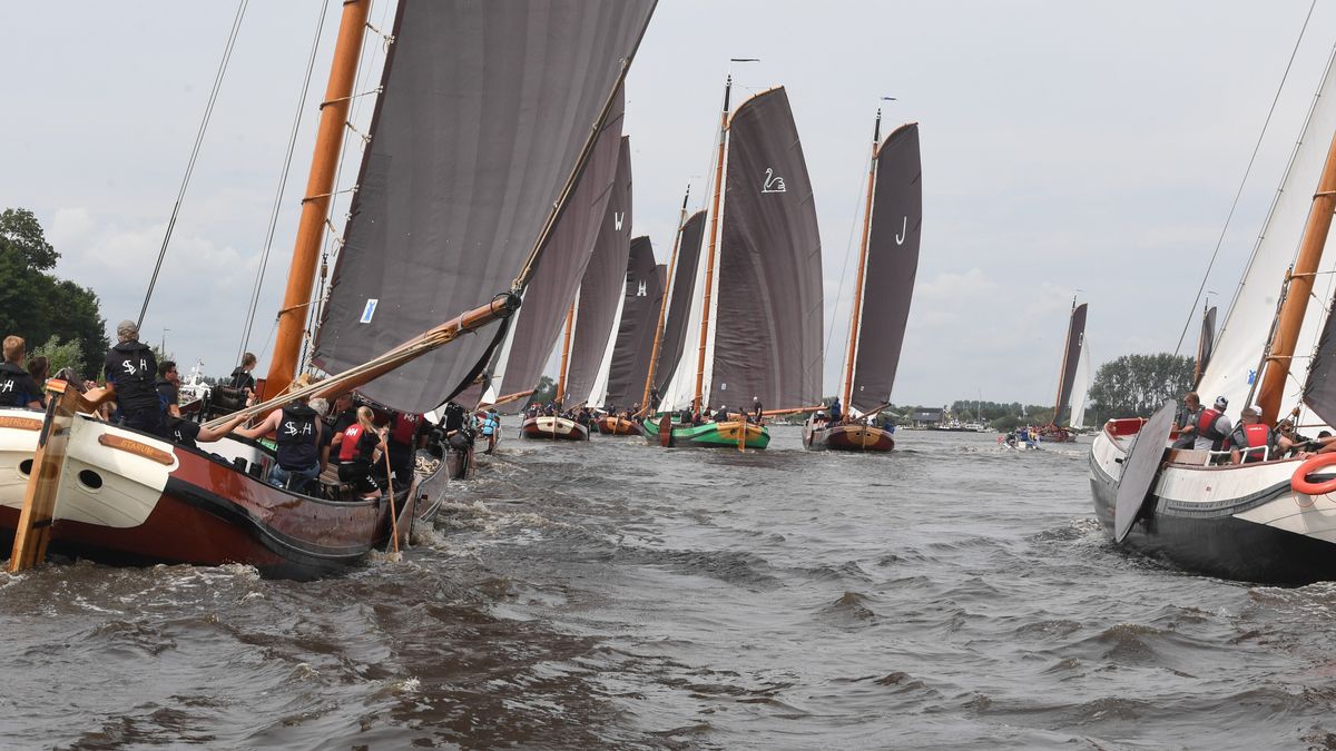VIDEO: De hoogtepunten van het skûtsjesilen bij De Veenhoop