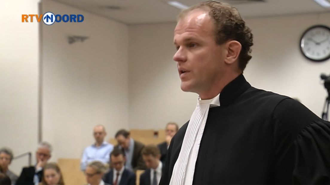 Advocaat Huitema spreekt namens de inwoners.