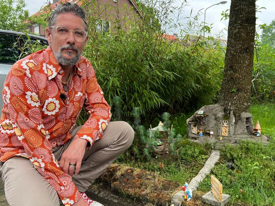 Smurfen gesignaleerd in Marks tuin: 'Mensen komen van ver buiten Soest om het te zien'