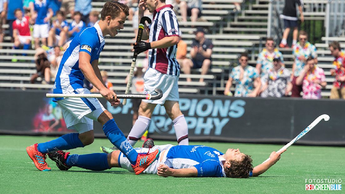 Kampong viert een EHL-goal tegen Royal Herakles