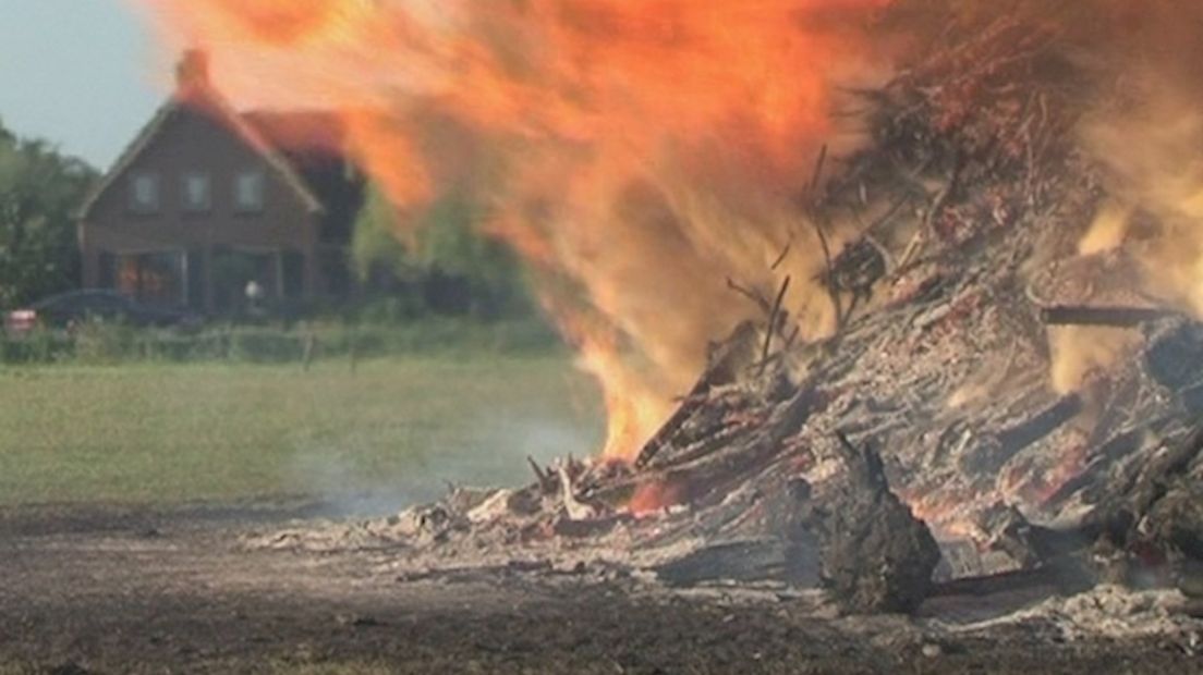 'Paasbulten nu niet in brand steken'