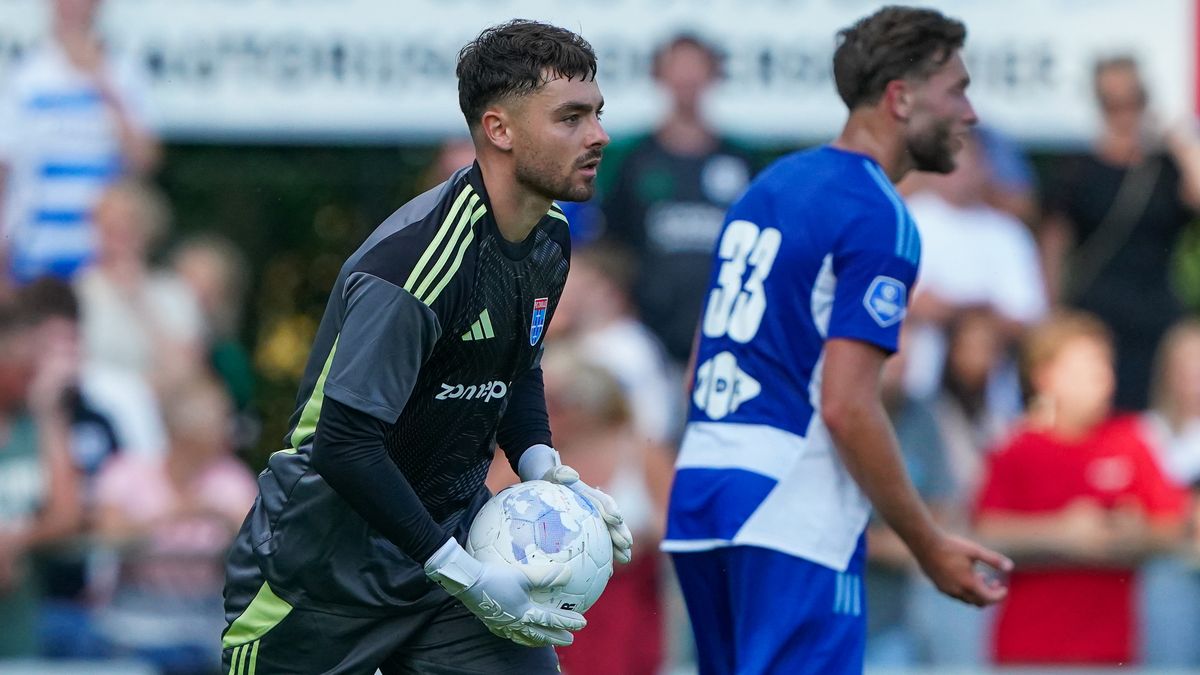 Schendelaar maakt rentree bij PEC Zwolle in verloren oefenduel bij Heerenveen