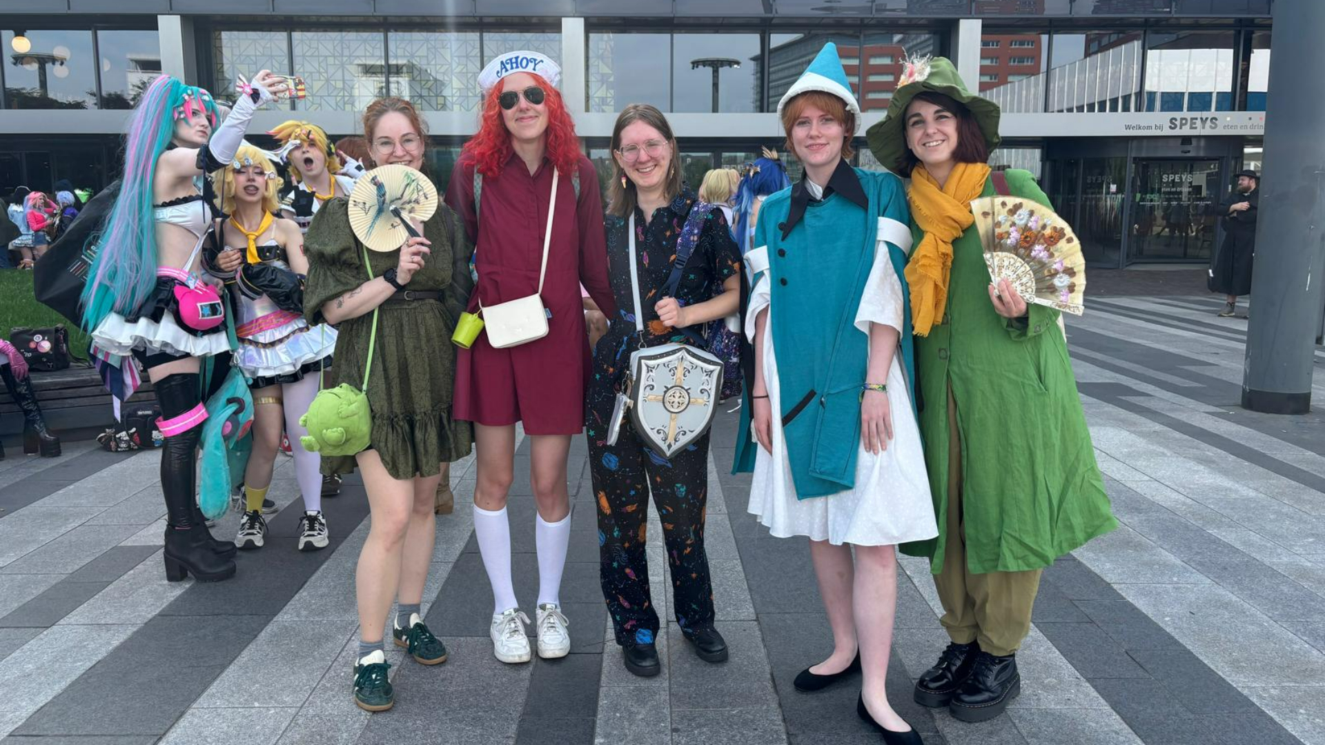 Icepacks en waaiers mee naar verkleedfeest Comic Con: 'Ik kan hier mezelf zijn'