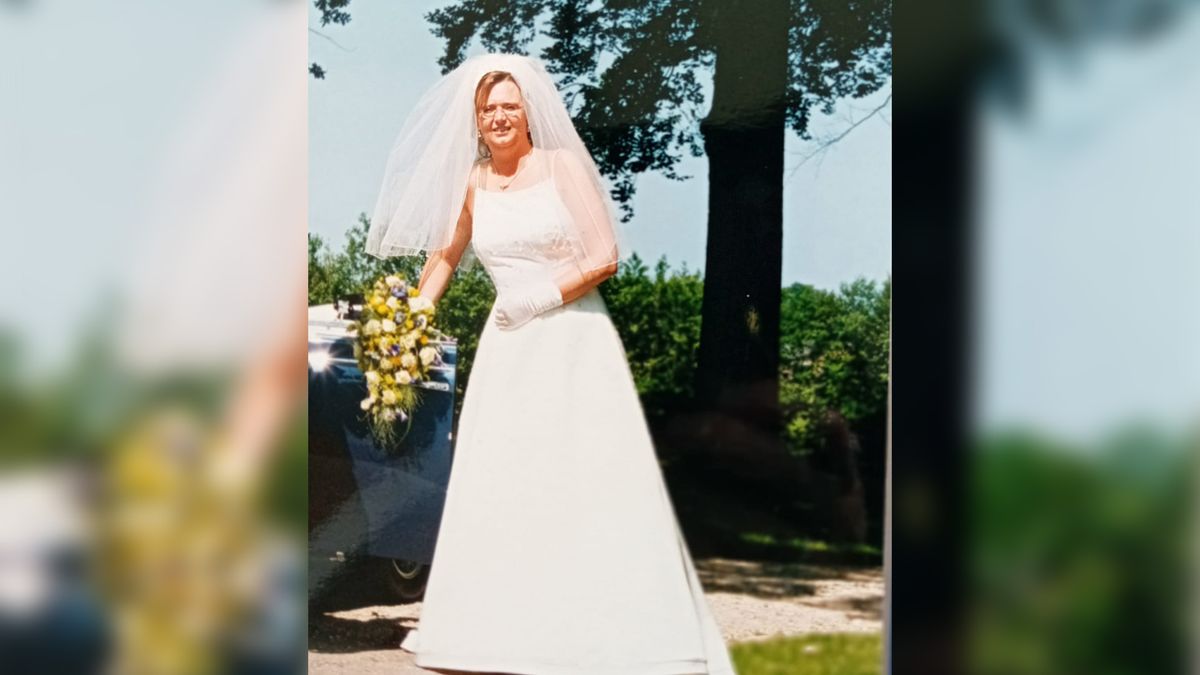 25 jaar lang bewaarde Geriejobe onbewust de trouwjurk van een ander