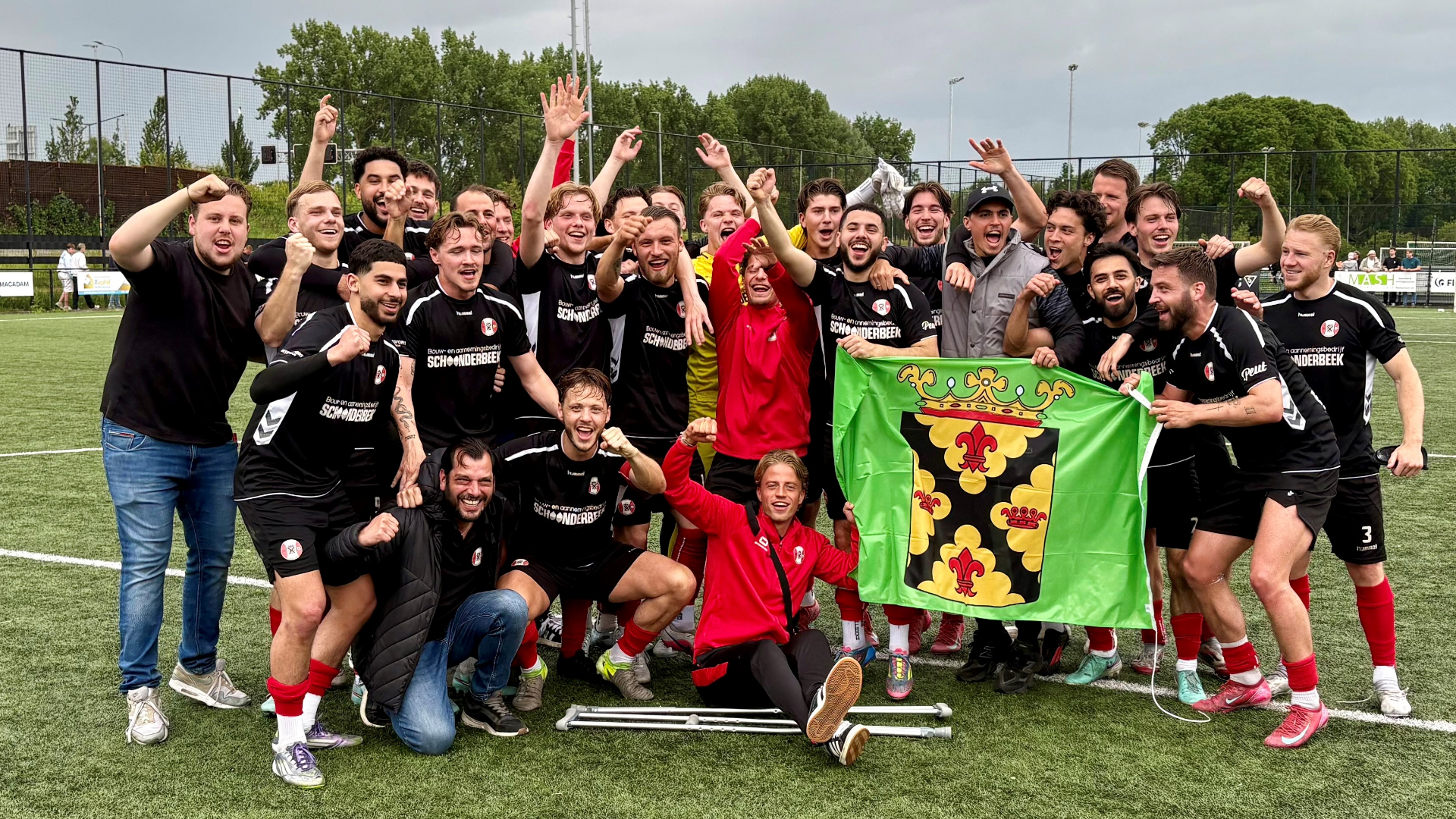 Hoogland handhaaft zich in vierde divisie