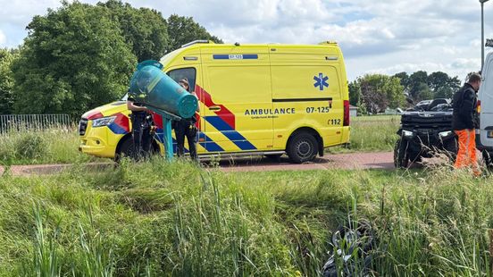 Motorrijder vliegt uit bocht • fietsers botsen