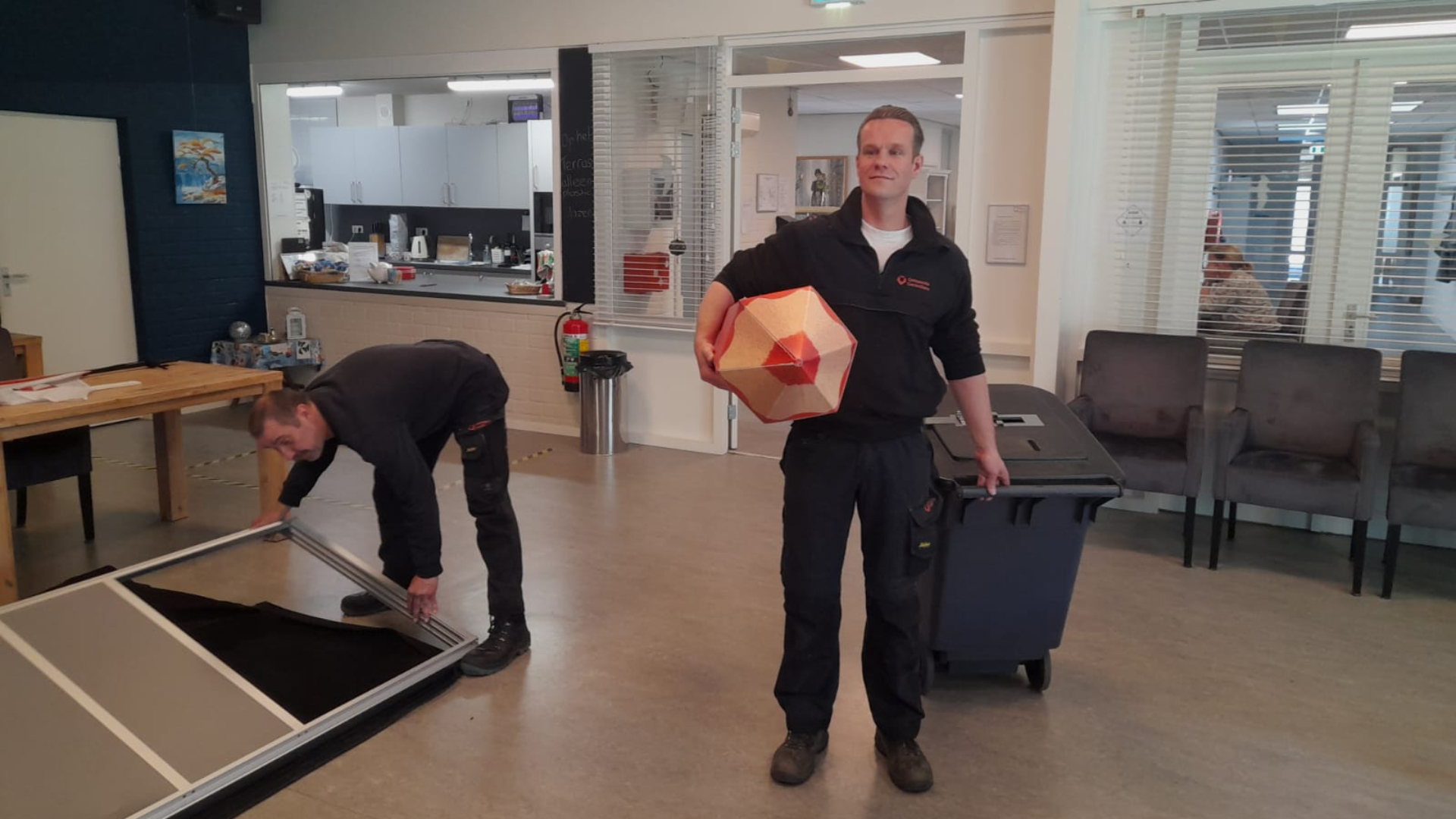 Stembureau in Gorinchem wordt opgebouwd voor herverkiezing.