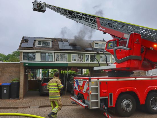 112-nieuws: Rijkswaterstaat verwacht drukke vrijdagmiddagspits | Brand op zolder in woning Zeist