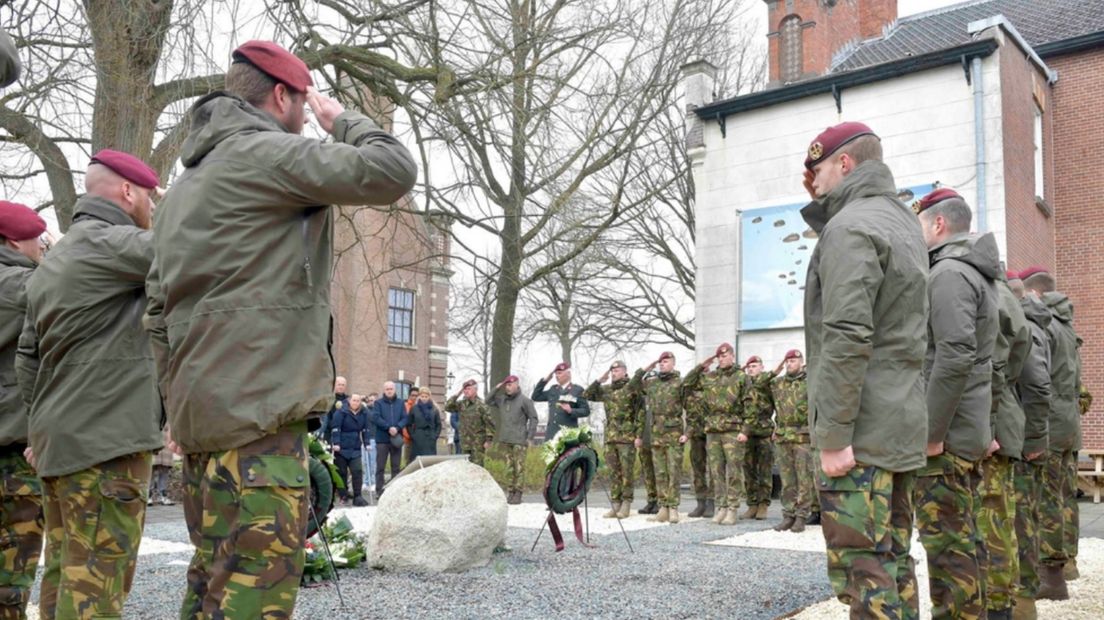 Onthulling van het monument voor de twee omgekomen militairen