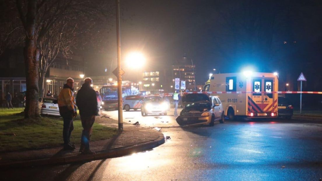 Het ongeluk in Veendam waarbij in 2020 twee auto's geraakt werden