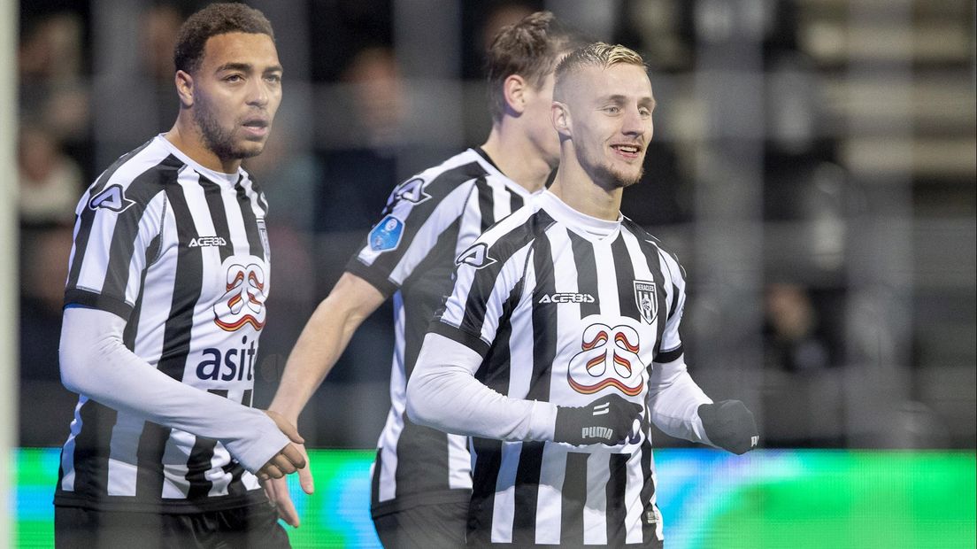 Heracles Almelo zonder problemen langs FC Dordrecht in KNVB Beker