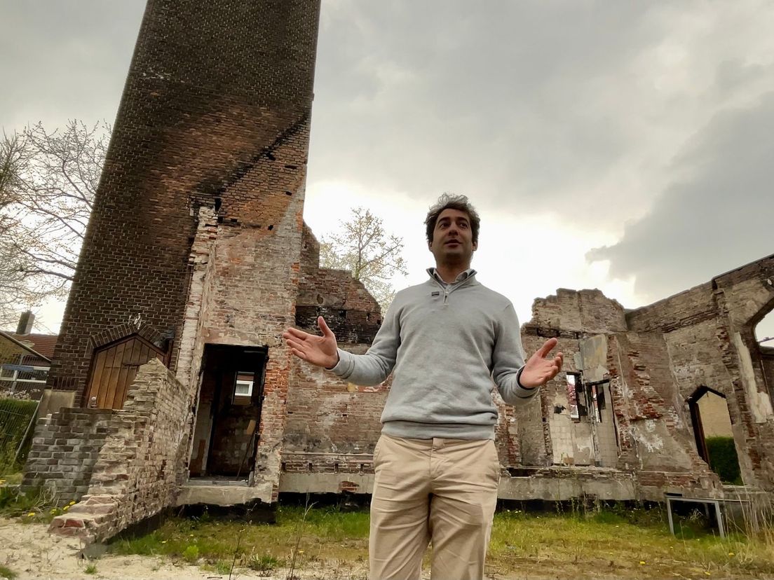 Architect en ontwikkelaar Nima Morkoç had destijds vóór de brand al grote plannen met de kerk.