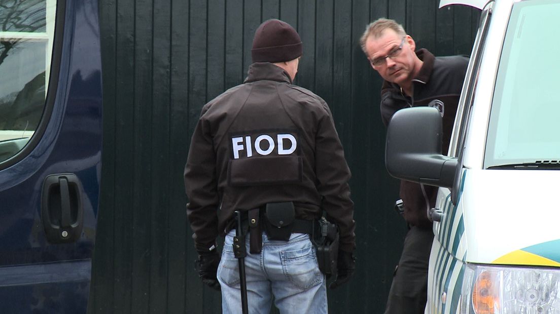 De FIOD doorzocht meerdere huizen in Roden (Rechten: archief RTV Drenthe)