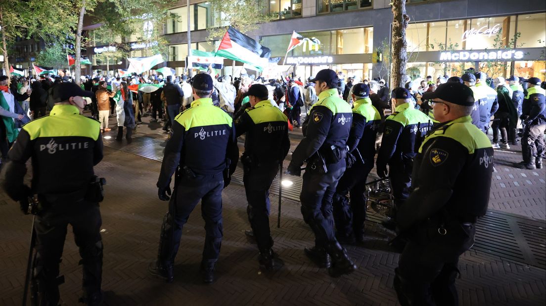 Grimmige sfeer bij pro-Palestina-demo