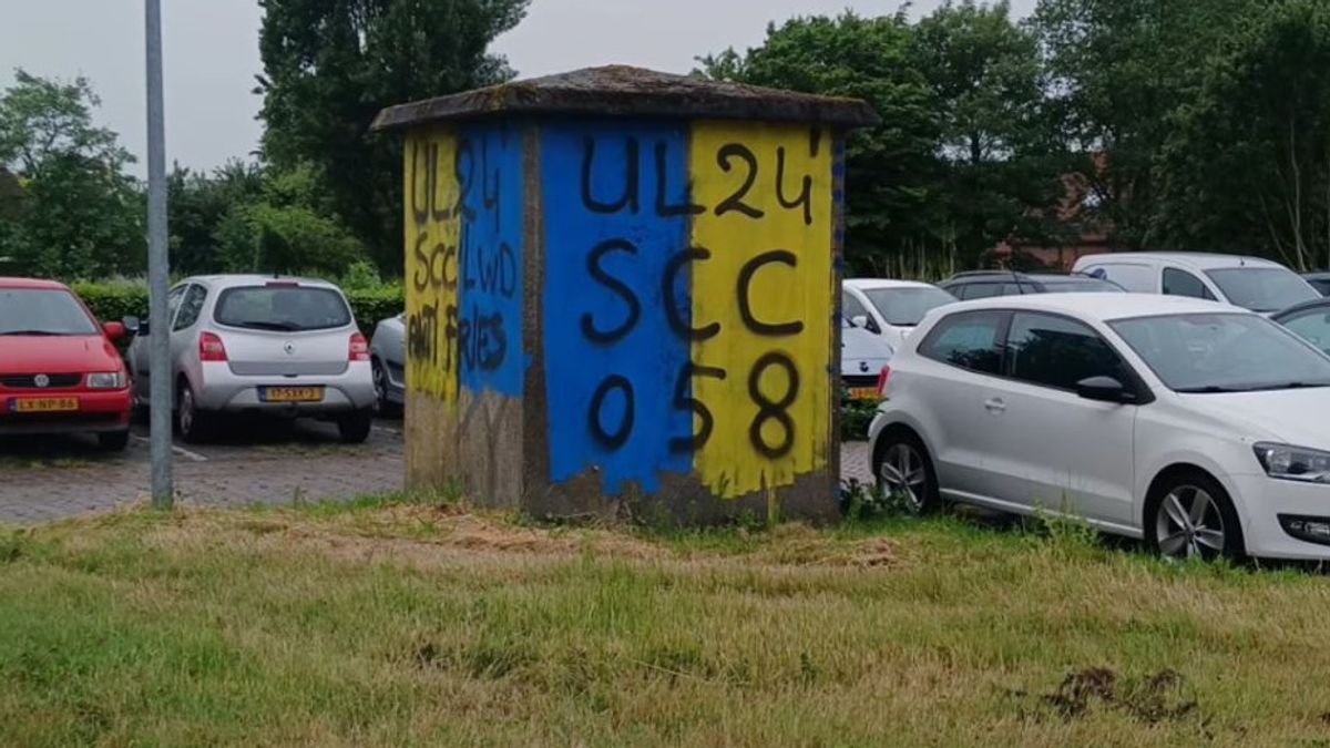 Vandalisme met 'voetbalgraffiti' in omgeving Franeker