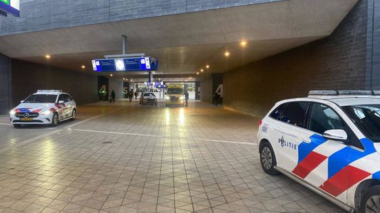 Gewonde bij steekincident op station in Ede, politie zoekt dader