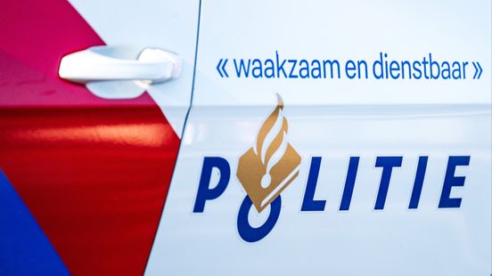 Fietser zwaargewond door ongeluk met bromfietser in Vinkeveen. Fietser zwaargewond door ongeluk met bromfietser in Vinkeveen.