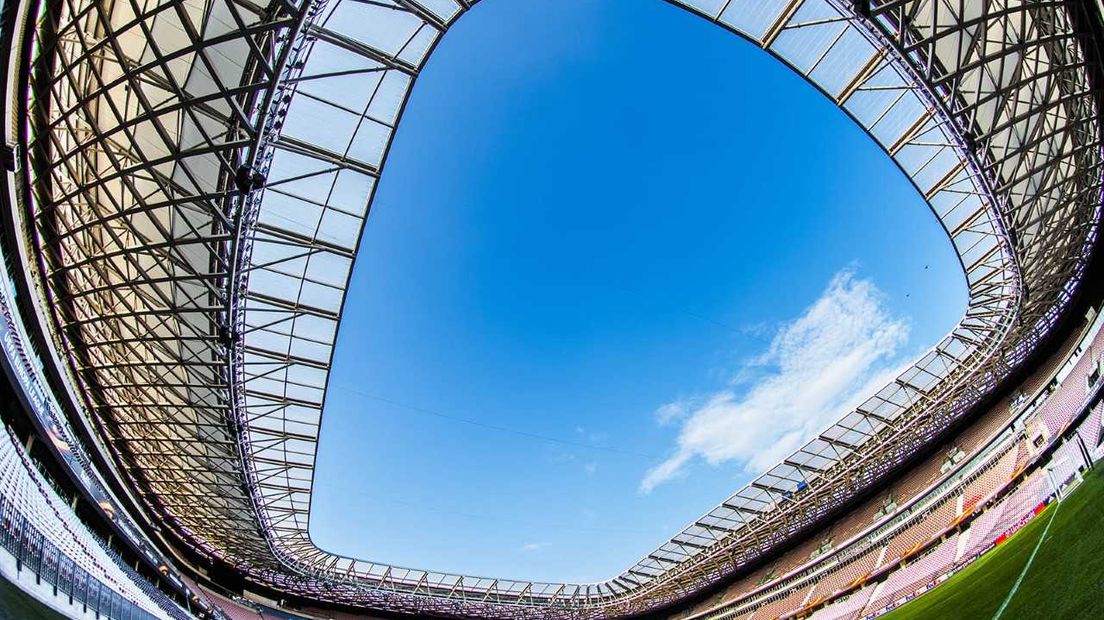 Schitterende blik op de Allianz Riviera in Nice (foto Paul Meima)
