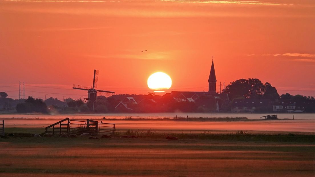 De zonsopkomst in Oud Ade