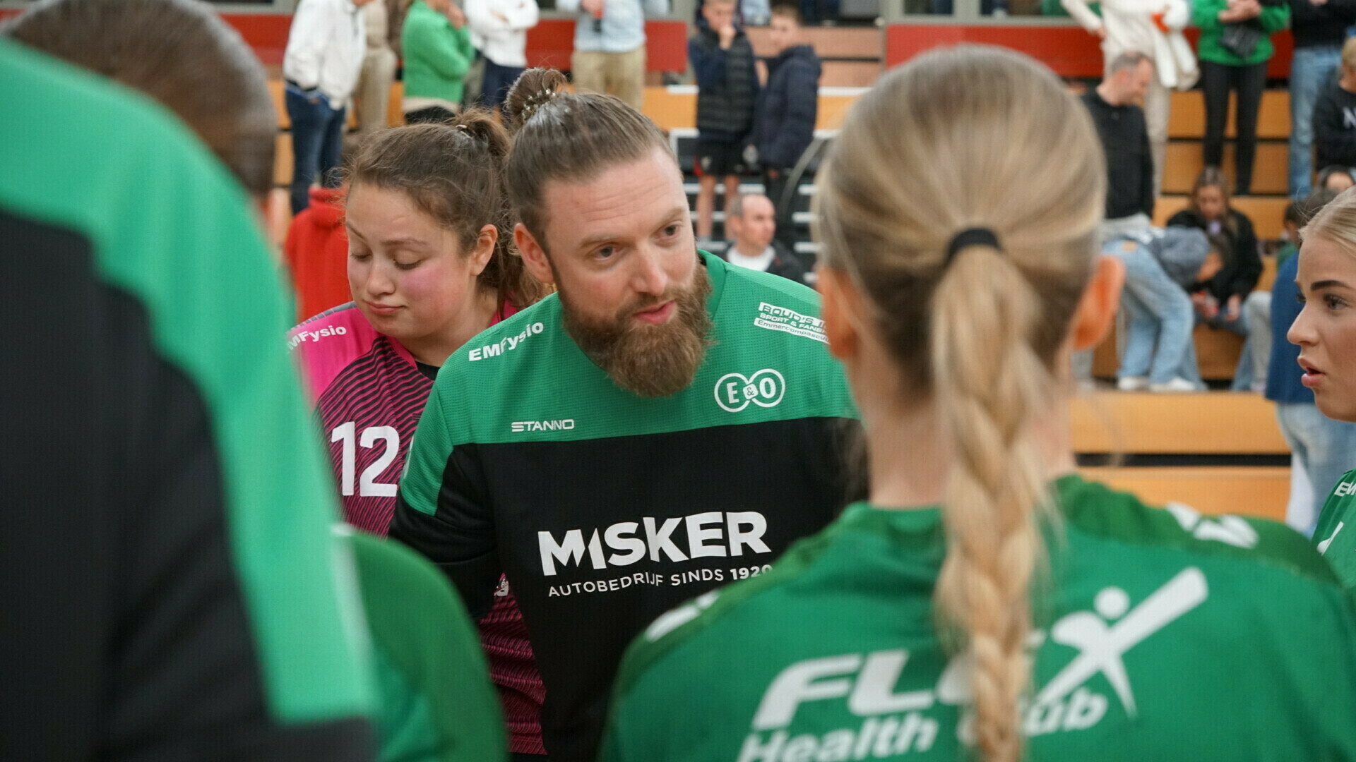 Damesploeg van E&O op sloffen naar laatste acht van beker