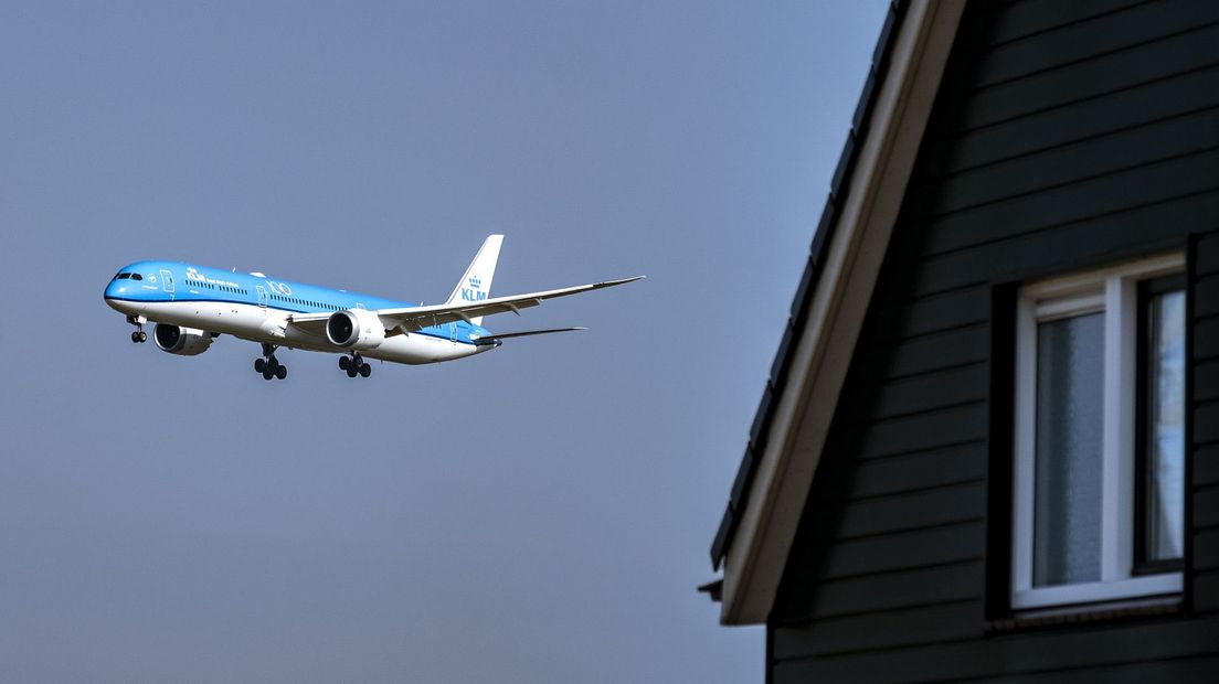 Uit Oegstgeest komen al bijna twee jaar de meeste klachten over geluidsoverlast van vliegtuigen